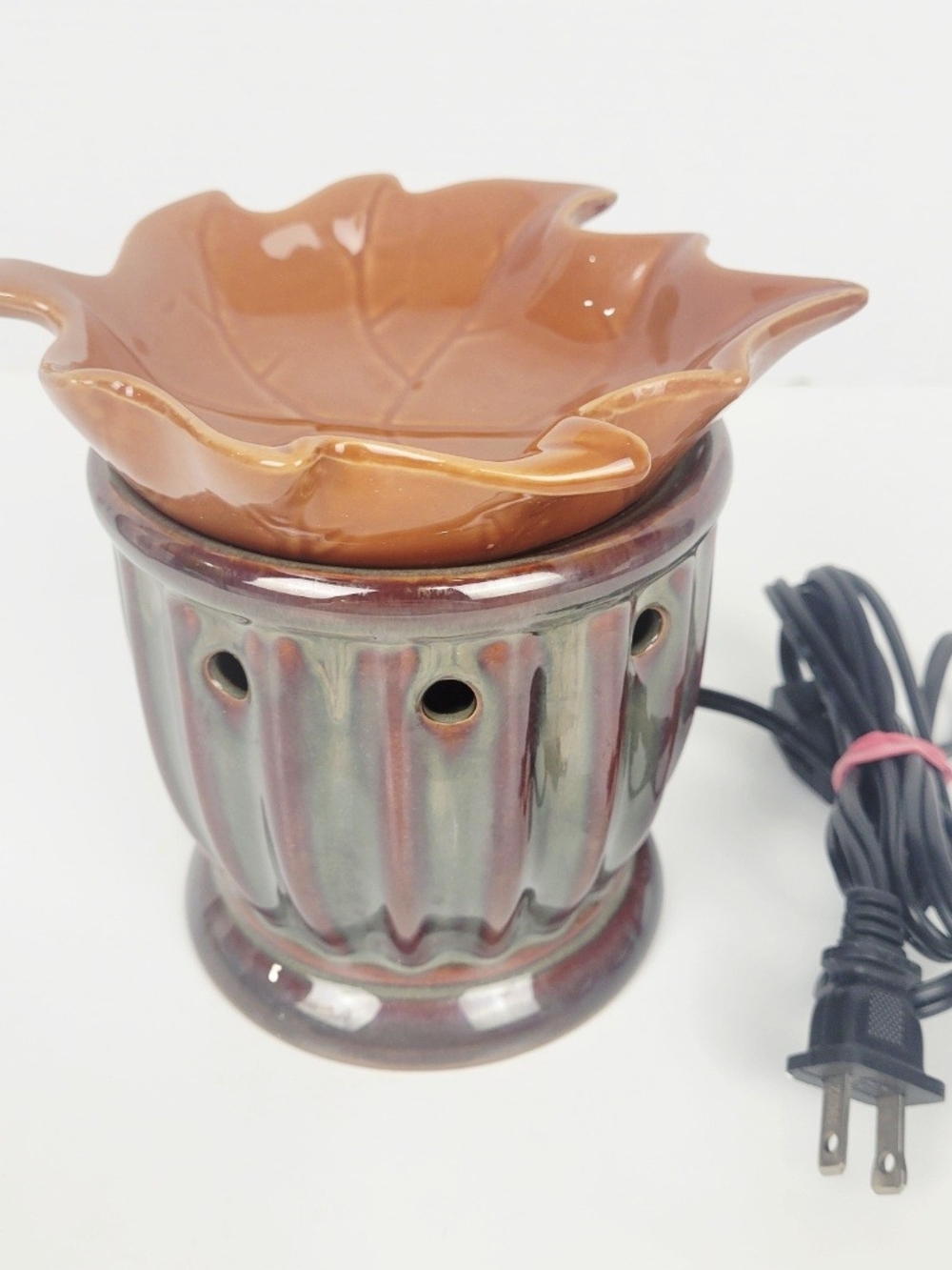 Scentsy Ceramic Warmer in Brown and Cream